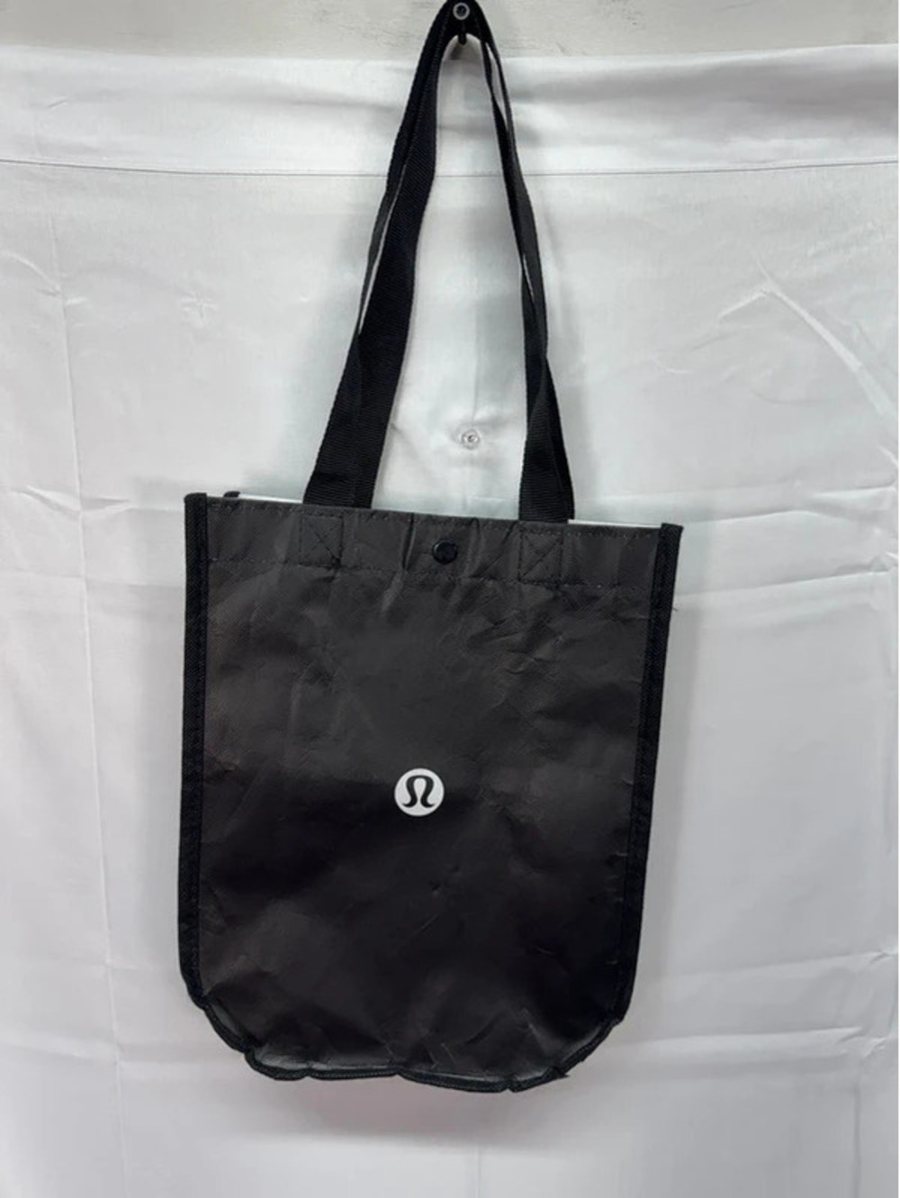 Lululemon reusable tote